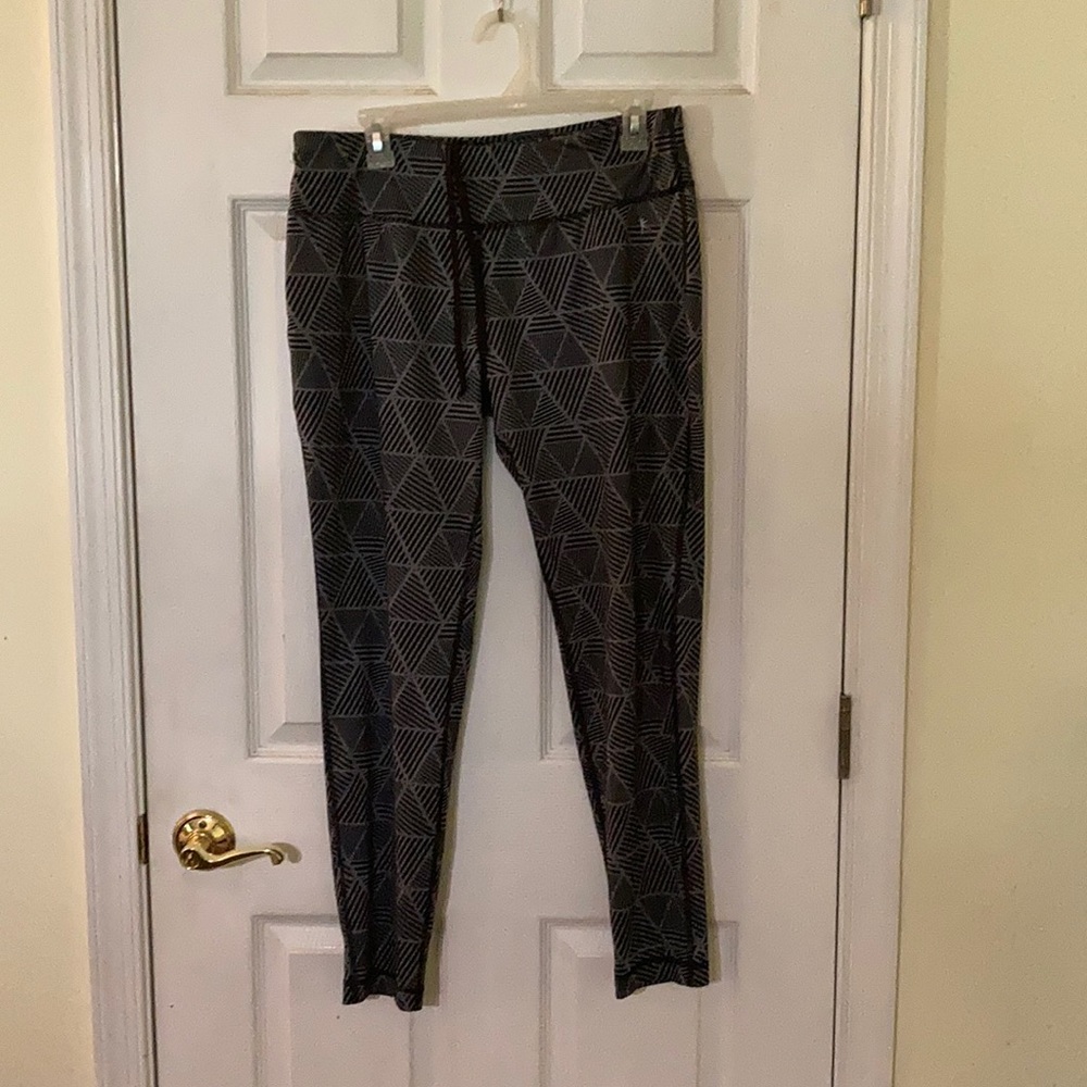 Large Danskin Black and Grey Leggings